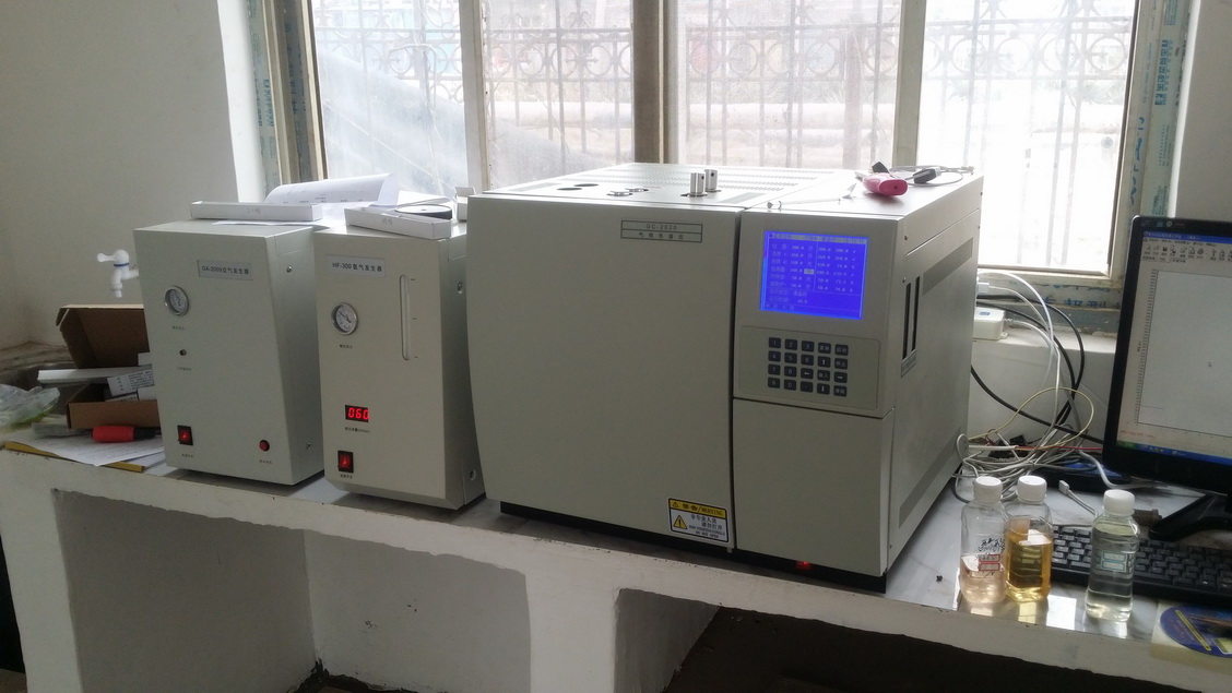 山东谱析气相色谱仪.jpg 山东谱析气相色谱仪.jpg